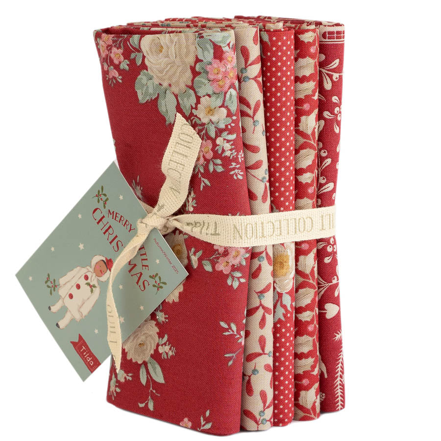 Merry Little Christmas - Fat 1/4 Bundle (5 Fabrics) - Red