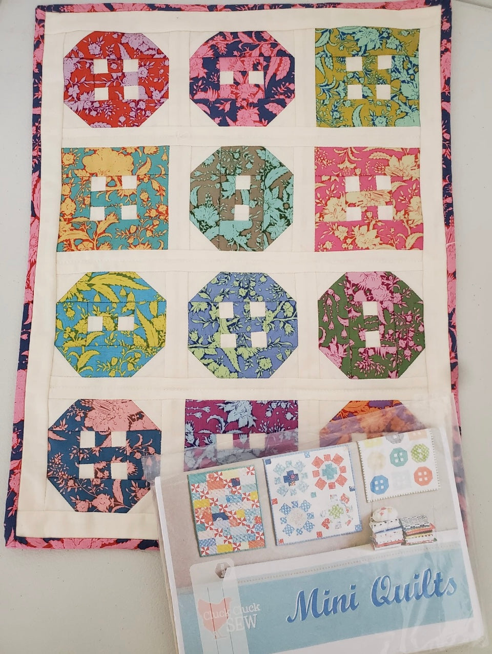 "Bloomsville" Button Up Mini Quilt KIt